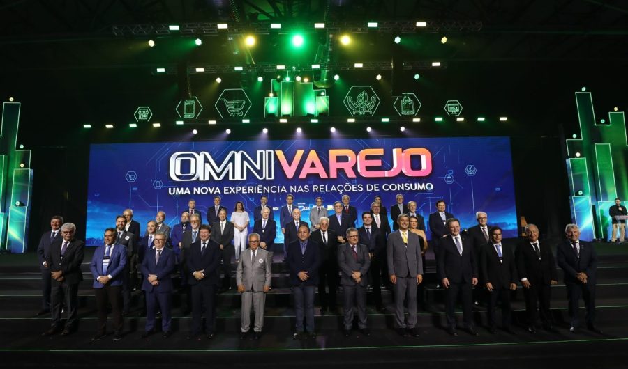 Abertura-do-Omnivarejo-2024-destaca-inovacao-e-conexao-como-chaves-para-o-futuro-do-varejo-1536x1024